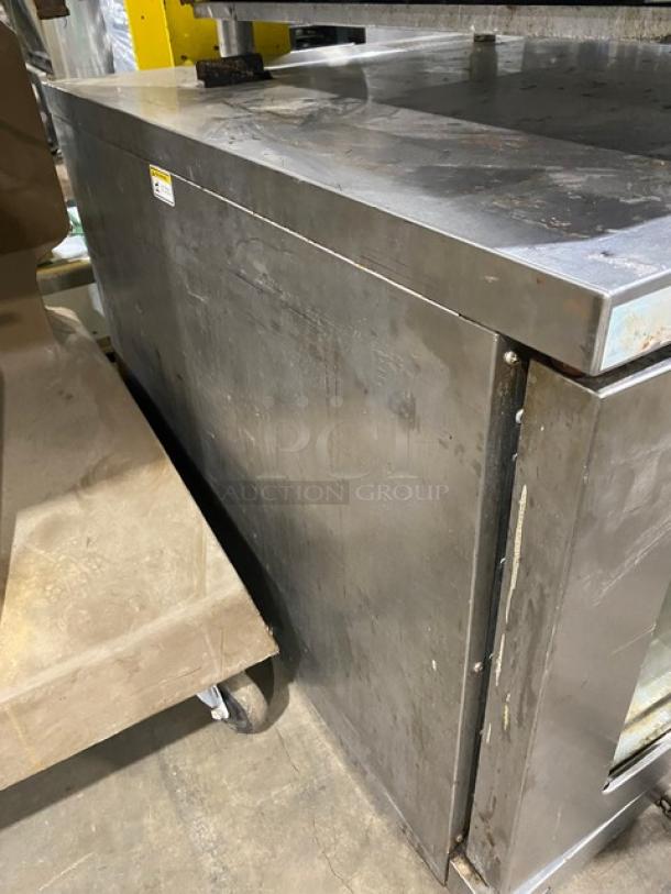 Bakers Pride Cyclone Series Commercial Stainless Steel Natural Gas Powered Single Stack Convection Oven! With Wired Oven Racks! With Legs! - Image 2 of 9