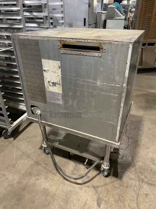 Blodgett Commercial Stainless Steel Electric Powered Single Stack Convection Oven! With Wired Oven Racks! SN: 120913LA092S! On Single Shelf Cart With Casters! - Image 4 of 8