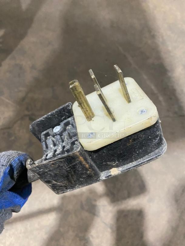 Blodgett Commercial Stainless Steel Electric Powered Single Stack Convection Oven! With Wired Oven Racks! SN: 120913LA092S! On Single Shelf Cart With Casters! - Image 7 of 8