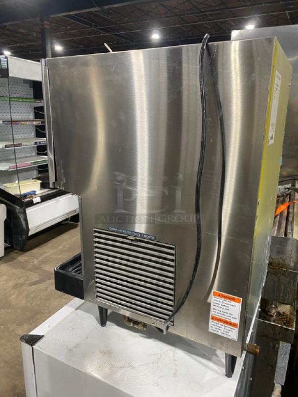 Hoshizaki Commercial Stainless Steel Countertop Air-Cooled Cubelet Ice Maker! With Built In Ice Storage Bin! With Hands Free Ice & Water Dispenser! On Legs! 115-120V 1 Phase! Model: DCM-270BAH-OS SN: D18514H! - Image 3 of 8