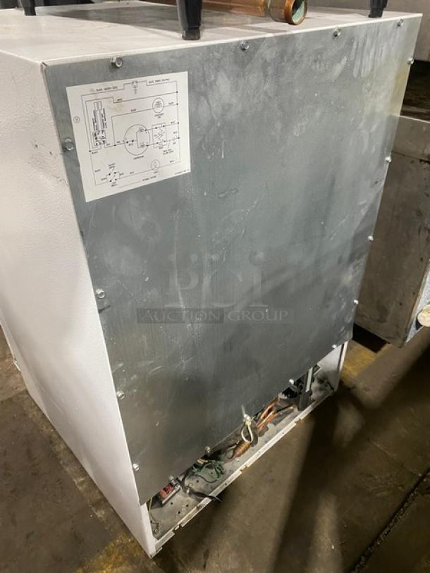 Marvel Scientific Undercounter Single Door Reach In Refrigerator! With Mini Freezer Compartment! With Poly Coated Rack! SN: 042502012! 115V! - Image 3 of 8