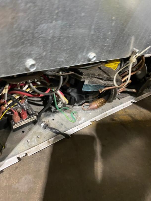 Marvel Scientific Undercounter Single Door Reach In Refrigerator! With Mini Freezer Compartment! With Poly Coated Rack! SN: 042502012! 115V! - Image 7 of 8