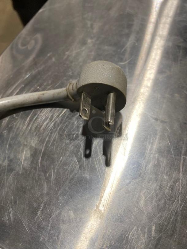 Sharp Dunkin Donuts Style Commercial Stainless-Steel Heavy-Duty Countertop Microwave Oven! Model: R23GT SN: 12733! - Image 8 of 8