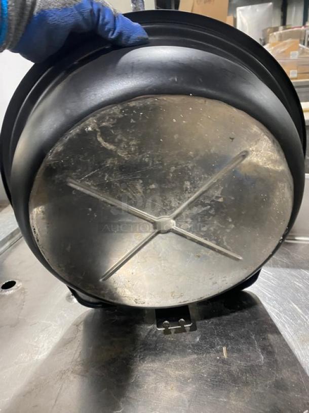 Spring USA Commercial Induction Chafing Dish/Buffet Server! With Chrome Handle! - Image 6 of 6