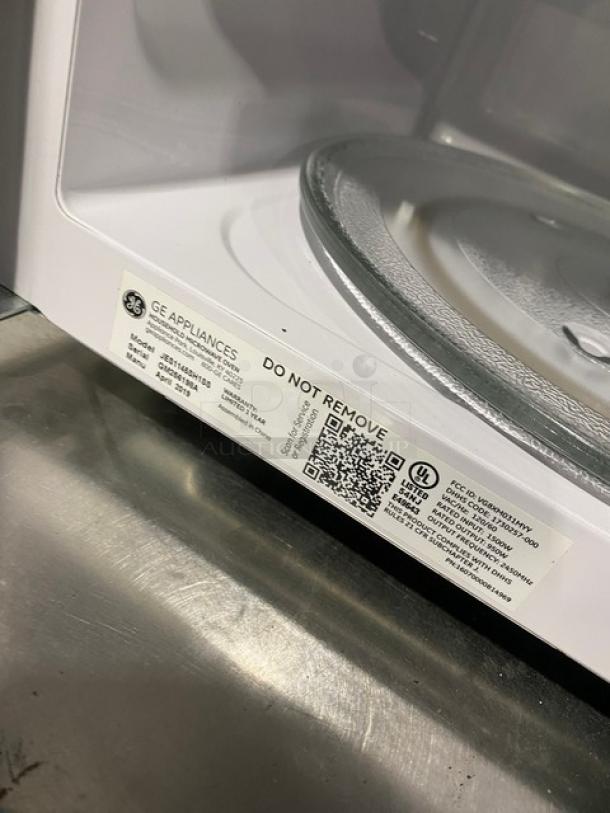 GE Appliances Commercial Stainless Steel Countertop Microwave Oven! Model: JE81145SH1SS SN: GM256198A! - Image 5 of 7
