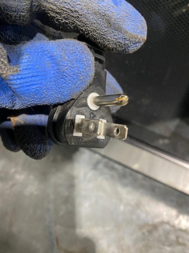 LG Commercial Stainless Steel Countertop Microwave Oven! Model: LCS1112ST SN: 612TAQPB7404! 120V 1 Phase! - Image 9 of 9