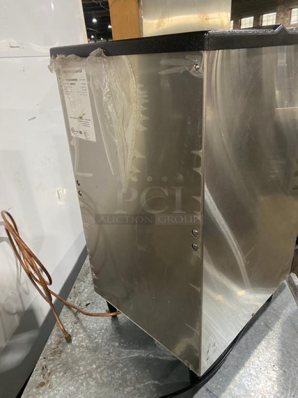 Hoshizaki Commercial Stainless Steel Countertop Ice Maker! With Ice & Water Dispenser! With Built In Ice Bin! On Legs! 115-120V 1 Phase! Model: DCM-270BAH SN: T14789B! - Image 4 of 8