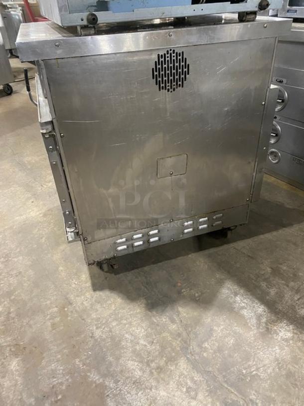 Cvap Silver Edition Commercial Stainless Steel Electric Powered Half Size Undercounter Cook-N-Hold Oven! With Built In Pan Racks! On Casters! 208V 1 Phase! Model: CAC507GR SN: 20170727-0001! - Image 3 of 9