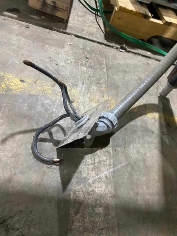 Vulcan Commercial Stainless Steel Electric Powered Single Stack Convection Oven! With Wired Oven Racks! Model: VC4ED SN: 481884923! 208V 3 Phase! On Legs! - Image 7 of 7