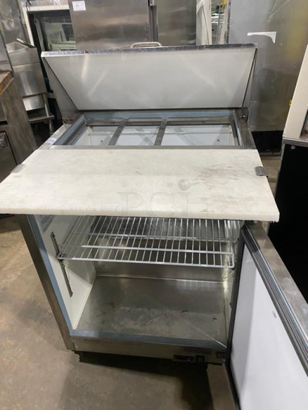 Entree Commercial Stainless Steel Refrigerated Mega Top Pizza Prep Table! With Single Door Refrigerated Storage Underneath! With Poly Coated Wire Shelf! With Full Size Removable Cutting Board!  On Casters! 115V 1 Phase! Model: S29 SN: 1004CONH00315! - Image 5 of 9