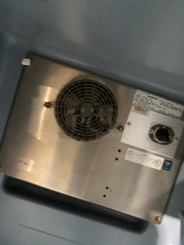 Delfield Commercial Stainless Steel Undercounter Single Door Reach In Refrigerator! On Legs! 115V 1 Phase! Model: 406CA-DD1 SN: 0703152002919! - Image 6 of 8