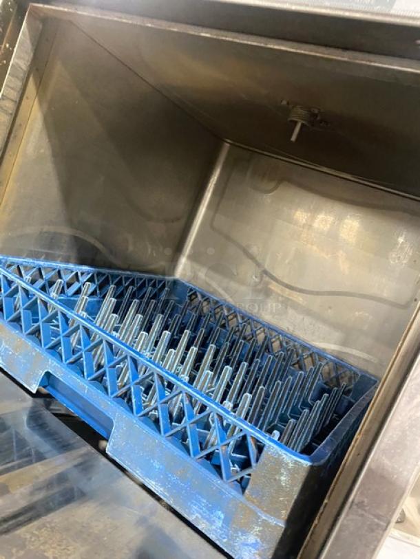 Champion Commercial Stainless Steel Undercounter Heavy Duty High Temperature Dishwasher! With Full Size Peg Rack! 120-208/230V 1 Phase! Model: UH230B M4 SN: W190385166! - Image 5 of 8