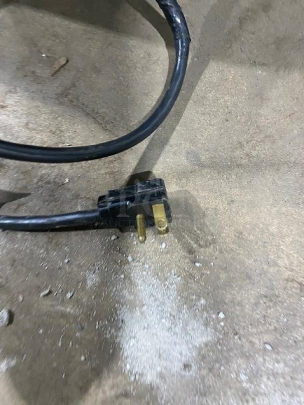 Randell Commercial Stainless Steel Undercounter Single Door Reach In Refrigerator! With Poly Coated Wire Shelves! On Casters! 115V 1 Phase! Model: 9404-7 SN: W313890-1-1! - Image 7 of 7