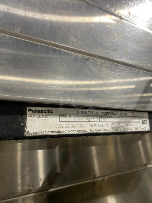 Panasonic Commercial Stainless Steel Electric Powered Countertop 2 Pan Microwave Steamer Oven! With Programmable Touch Pad! 230V 1 Phase! Model: NE-3280! - Image 3 of 8