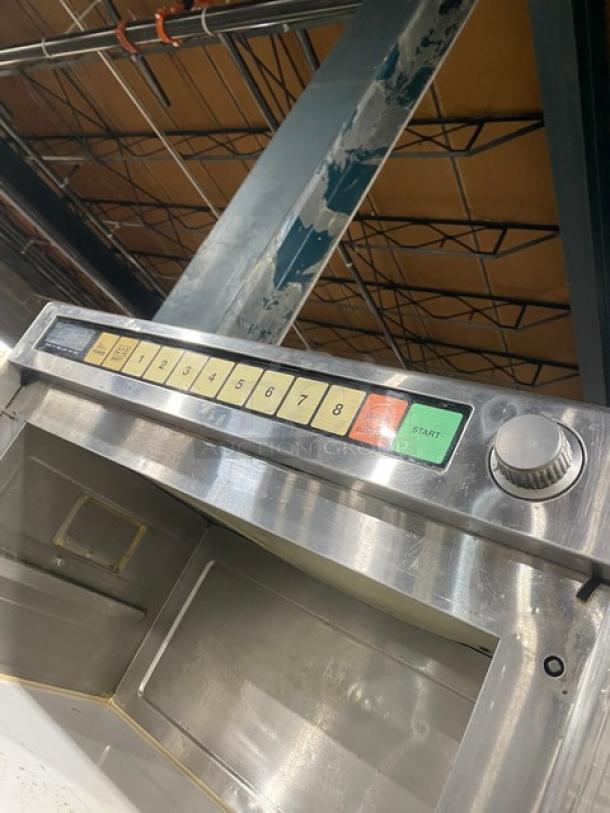 Panasonic Commercial Stainless Steel Electric Powered Countertop 2 Pan Microwave Steamer Oven! With Programmable Touch Pad! 230V 1 Phase! Model: NE-3280! - Image 7 of 8