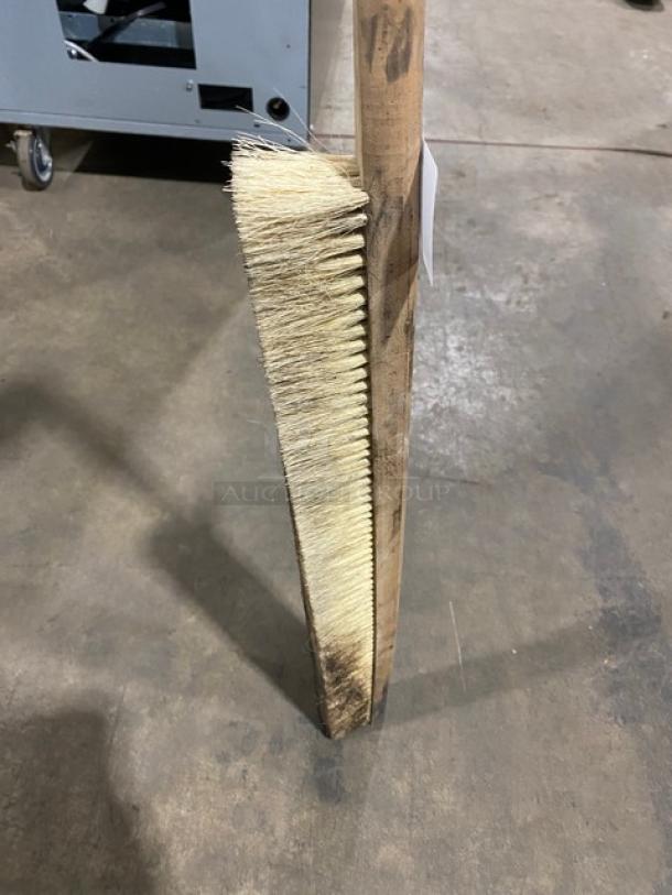 Commercial Wooden Revolving Deck Oven Brush! - Image 3 of 4