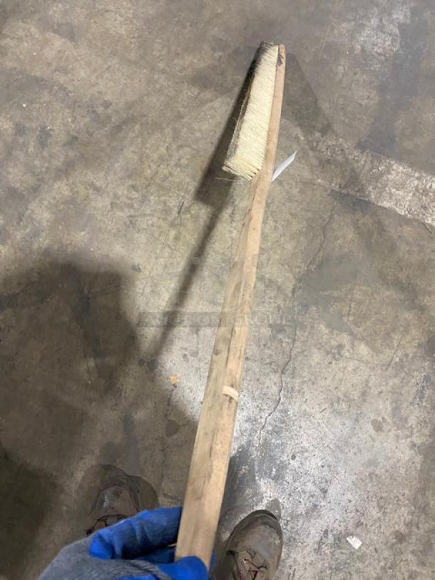 Commercial Wooden Revolving Deck Oven Brush! - Image 4 of 4