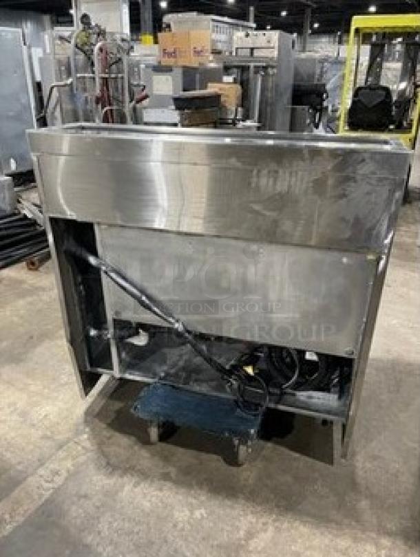 Randell Commercial Stainless Steel Self-Contained Ice Cream Dipping Cabinet/Sundae Station! With Cutting Board Style Sliding Lid! Model: 69345A SN: W1226044-1! 115V 1 Phase! - Image 3 of 10