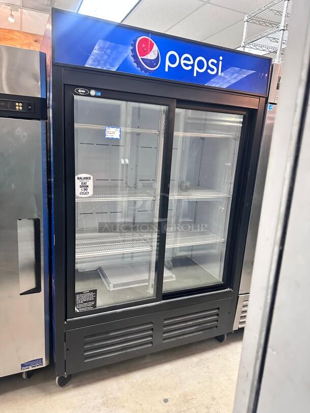 Late Model QBD CD45 Sliding 2 Glass Door Refrigerated\ 115 Volt Tested and Working! - Image 3 of 7