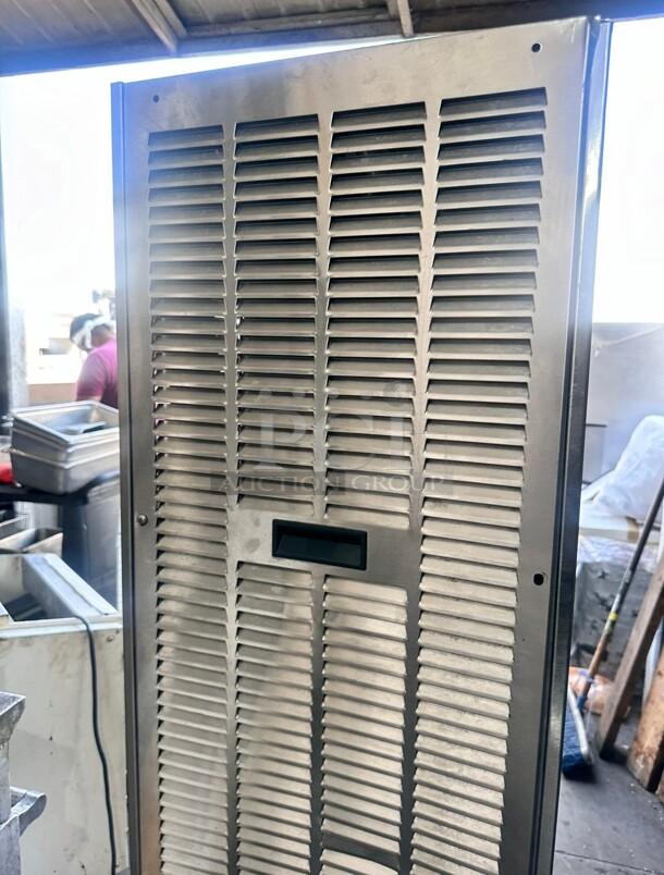 Cornelius Viper 2 Frozen Drink Machine 2 Flavors, 230v Tested and Working! - Image 7 of 11