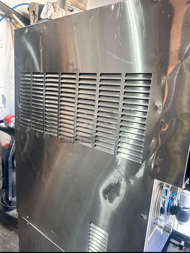 Cornelius Viper 2 Frozen Drink Machine 2 Flavors, 230v Tested and Working! - Image 8 of 11
