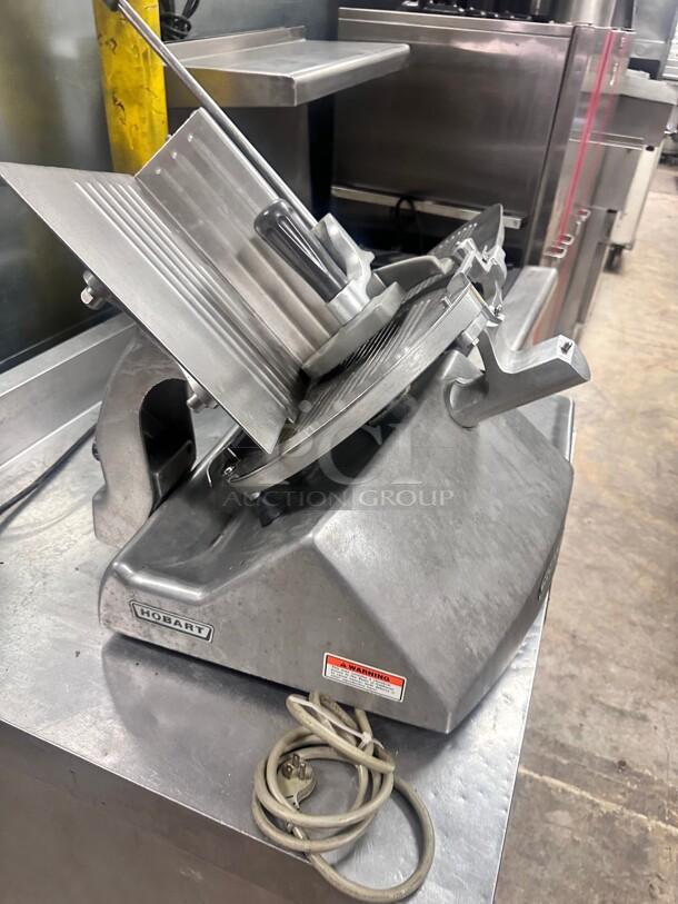 Excellent Condition Hobart 2612 Commercial Meat Slicer 115 Volt Tested and Working! - Image 2 of 6
