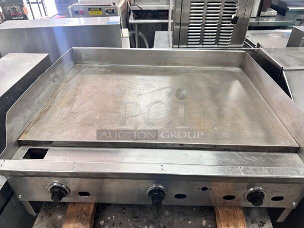 Excellent Condition  Jade  36" Thermostatic Gas Griddle  Tested and Working! - Image 5 of 7