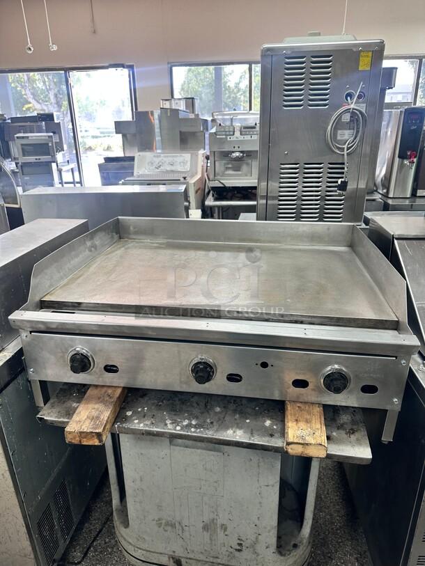 Excellent Condition  Jade  36" Thermostatic Gas Griddle  Tested and Working! - Image 6 of 7