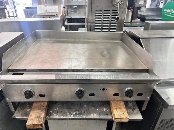 Excellent Condition  Jade  36" Thermostatic Gas Griddle  Tested and Working! - Image 7 of 7