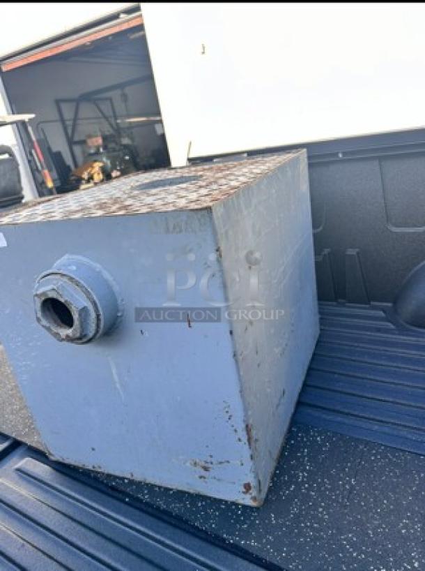 75 Gal Commercial Grease Trap NSF - Image 2 of 4