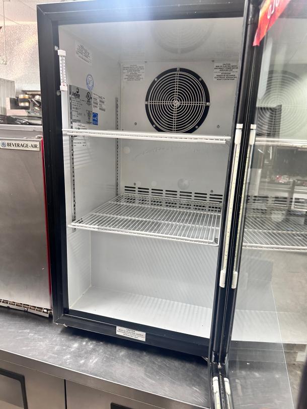 Commercial Counter Top Glass Door Refrigerator 115 Volt Tested and Working! - Image 5 of 5