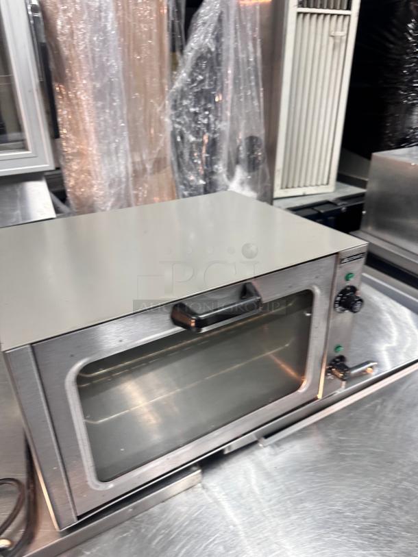 Commercial Counter Top Convection Oven 115 Volt Tested and Working! - Image 1 of 2