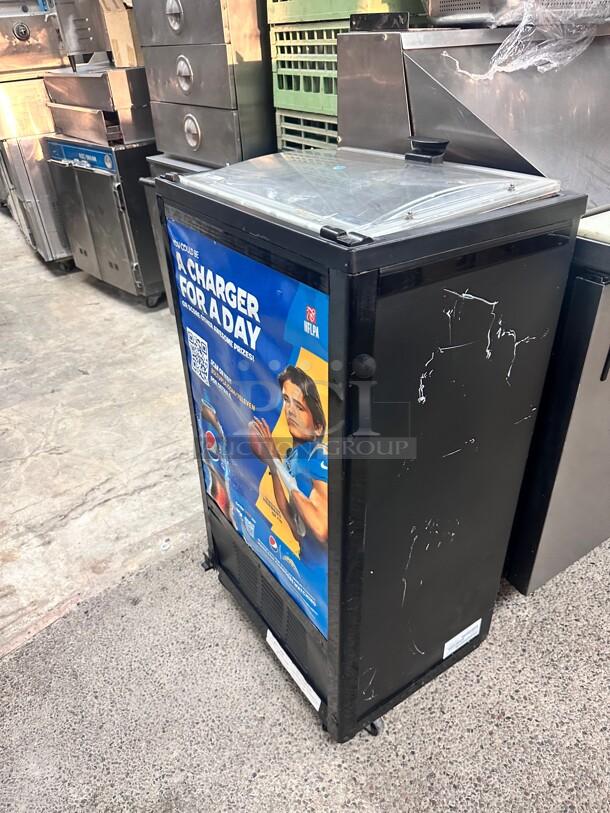 IDW Flip Top Drinks Refrigerator 115 Volt Tested and Working! - Image 1 of 9