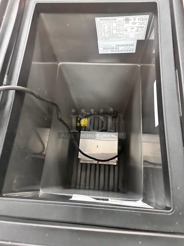 IDW Flip Top Drinks Refrigerator 115 Volt Tested and Working! - Image 4 of 9