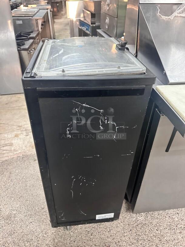 IDW Flip Top Drinks Refrigerator 115 Volt Tested and Working! - Image 7 of 9