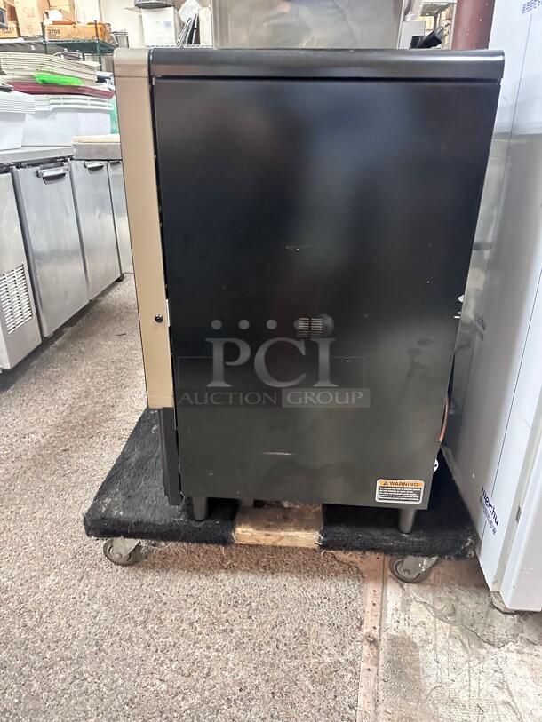 Late Model Bunn Single Cup Coffee Brewer - 120V, Tested and Working! - Image 8 of 10