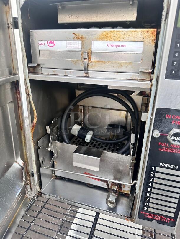 Perfect Fry Commercial Ventless Countertop Deep Fryer - 208V  1 Phase Tested and Working! - Image 5 of 10