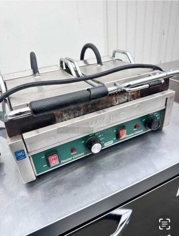 Excellent Condition Waring  Panini Sandwich Grill - 17" x 9 1/4" Cooking Surface - 240V, 3120W Tested and Working! - Image 2 of 9