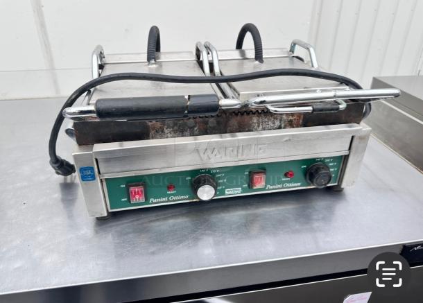 Excellent Condition Waring  Panini Sandwich Grill - 17" x 9 1/4" Cooking Surface - 240V, 3120W Tested and Working! - Image 3 of 9
