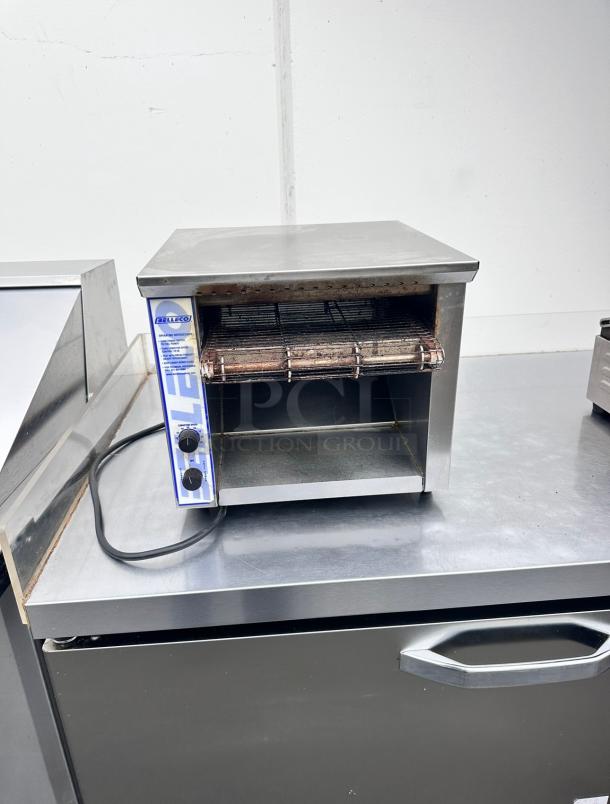 Nice Vollrath CT2-120350 JT1 Conveyor Toaster with 1 1/2" Opening - 120V, 1600W Tested and Working! - Image 2 of 7