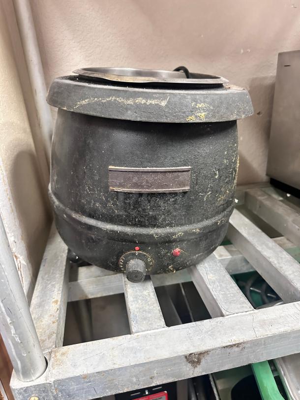 Winco Commercial Soup Warmer 115v Tested and Working! - Image 3 of 6