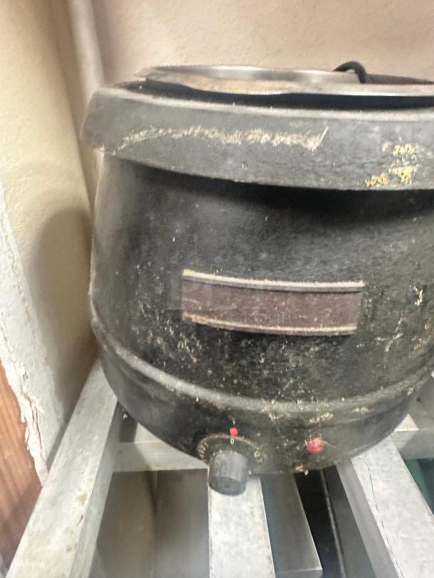 Winco Commercial Soup Warmer 115v Tested and Working! - Image 4 of 6