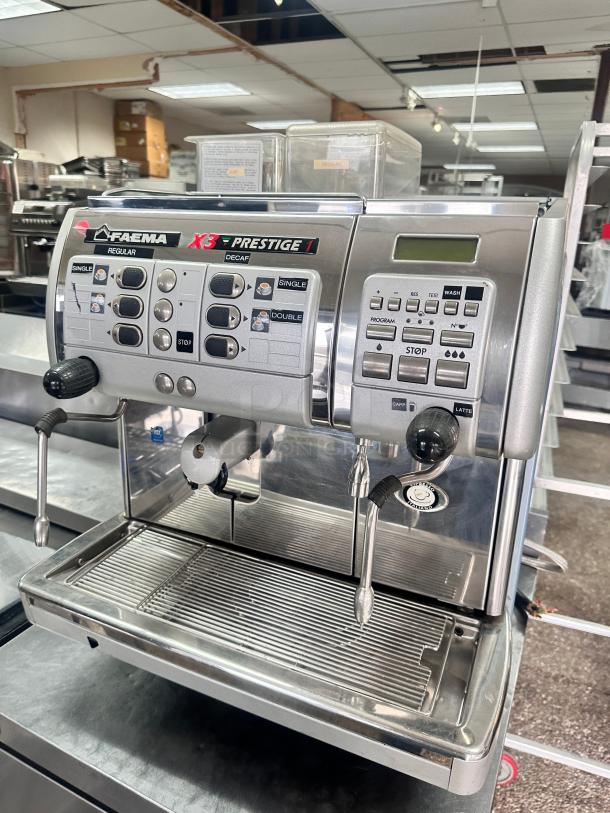 Commercial Super Automatic Espresso Machine 220V - Image 6 of 9
