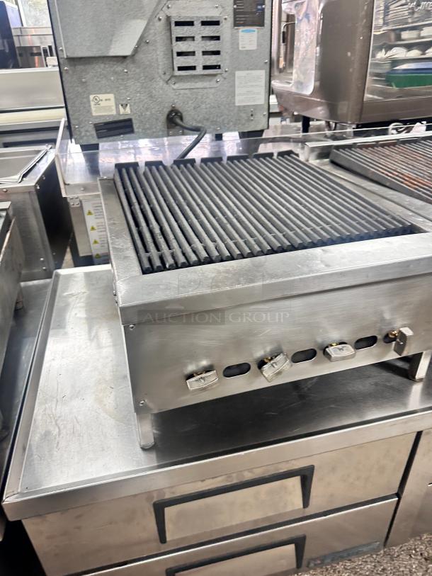 Jade Commercial 24" Gas Char Broiler Tested and Working! - Image 3 of 5