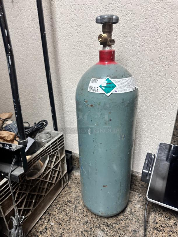 CARBON DIOXIDE, COMPRESSED
UN1013 Tank - Image 3 of 6