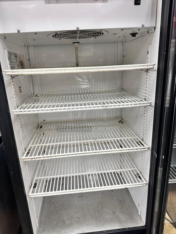 Nice True GDM-10 One Glass Refrigerator 115v Tested and Working! - Image 4 of 6