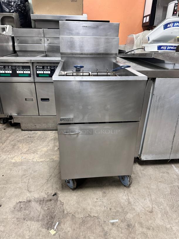 Excellent Condition Pitco 65C  Gas Fryer - (1) 80 lb Vat, Floor Model, Natural Gas Tested and Working! - Image 2 of 7