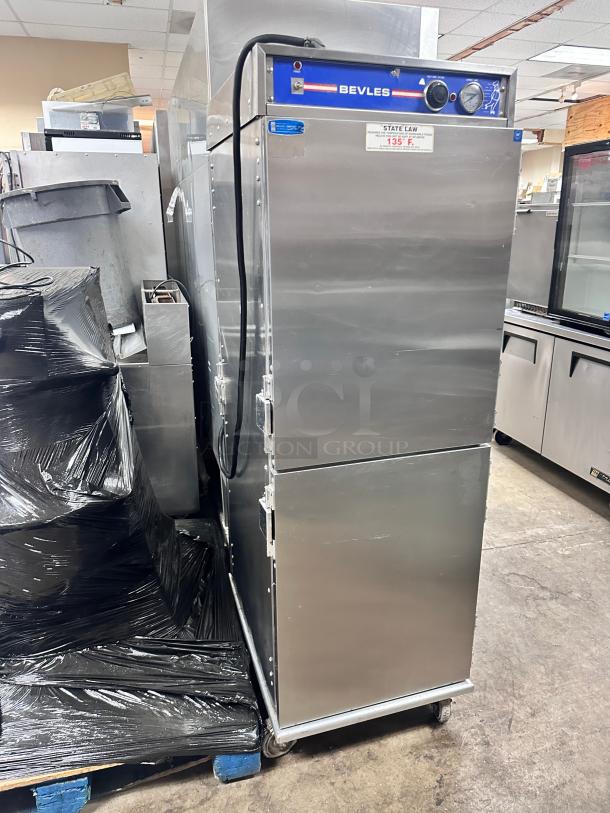 Clean  BEVLES CONVECTION HEATED CABINET 115v Tested and Working! - Image 4 of 9