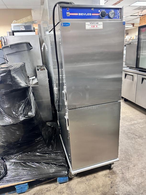 Clean  BEVLES CONVECTION HEATED CABINET 115v Tested and Working! - Image 5 of 9