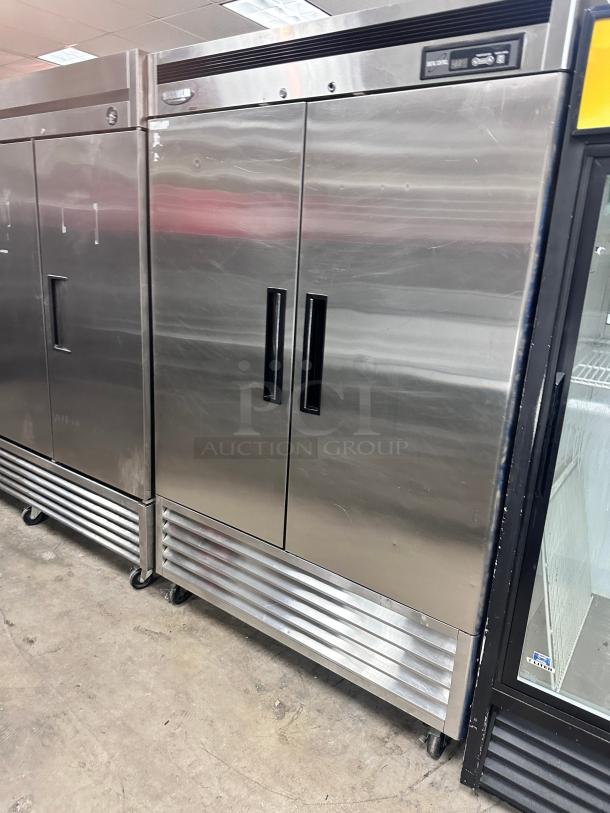 Excellent Condition Turbo Air  54" Two Section Reach In Refrigerator,115v Tested and Working! - Image 7 of 8